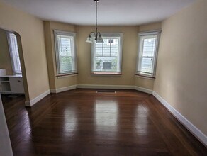 3827 Millsbrae Ave in Cincinnati, OH - Building Photo - Building Photo