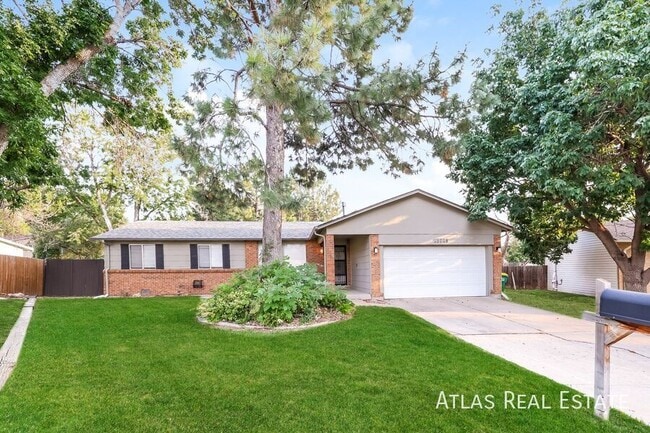 15726 E Flora Pl in Aurora, CO - Building Photo - Building Photo