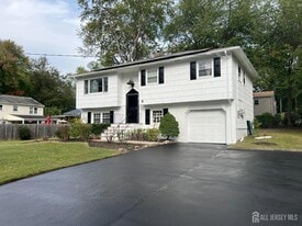 9 Newman St in East Brunswick, NJ - Building Photo