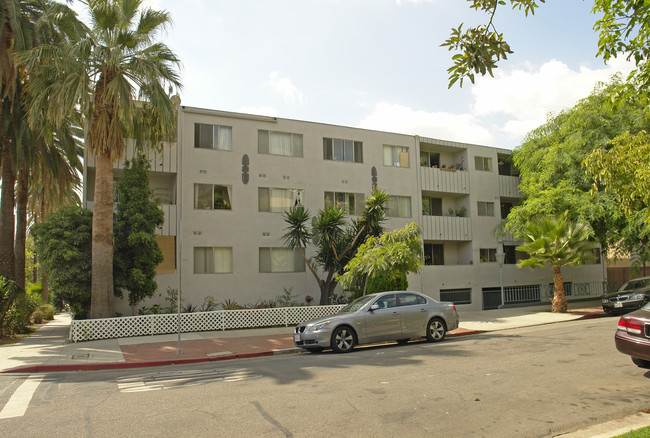 1221 N Spaulding Ave in West Hollywood, CA - Building Photo - Building Photo