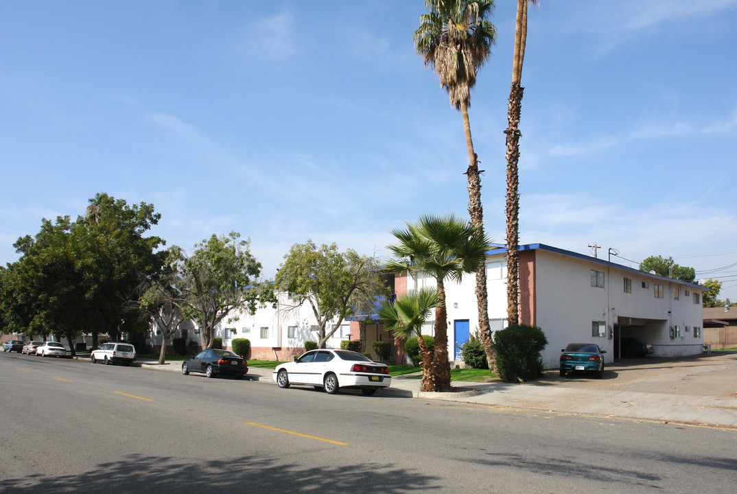 500 17th St in Bakersfield, CA - Foto de edificio