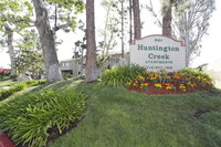 Huntington Creek Apartments in Huntington Beach, CA - Foto de edificio - Building Photo