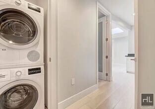 STANTON ST., Unit 5C in New York, NY - Building Photo - Building Photo