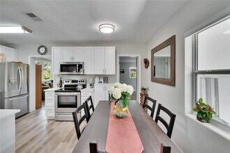 1623 San Mateo Dr in Dunedin, FL - Building Photo - Building Photo