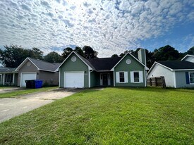 2154 Skyview Dr in Fayetteville, NC - Building Photo