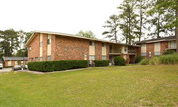 Spring Gardens in Columbia, SC - Foto de edificio - Building Photo