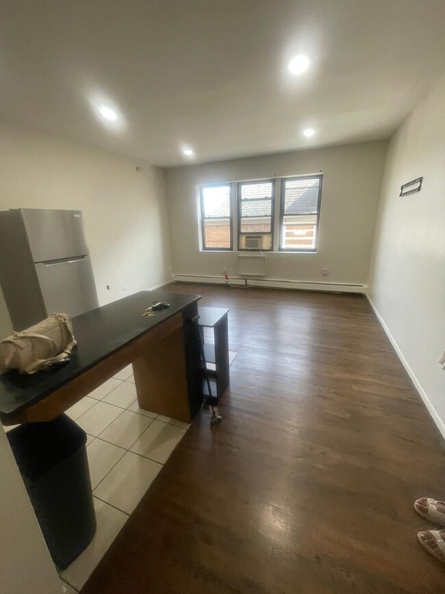 55-57 2nd Ave, Unit B4 in Newark, NJ - Building Photo - Building Photo
