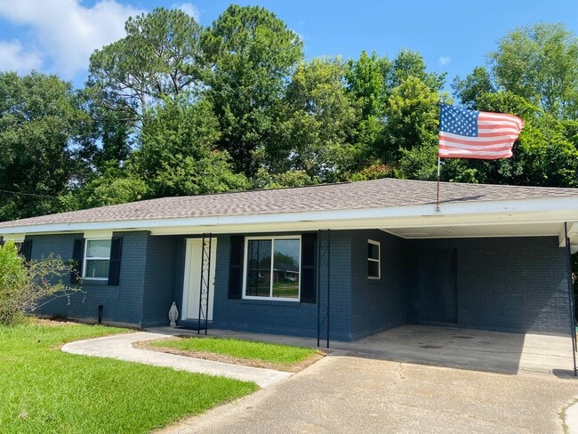 15135 Montecino Dr in Hammond, LA - Building Photo - Building Photo