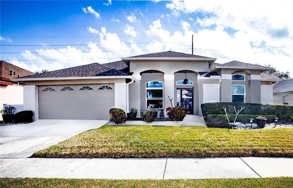 1814 Cattleman Dr in Brandon, FL - Building Photo