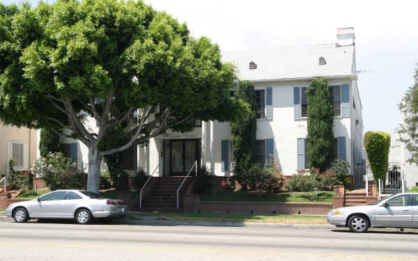 Olympic Towers in Beverly Hills, CA - Building Photo - Building Photo