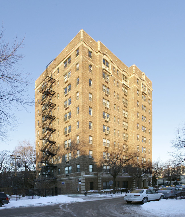 The Bostonian in Chicago, IL - Building Photo - Building Photo