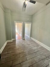 44 Clerk St, Unit 1 in Jersey City, NJ - Foto de edificio - Building Photo