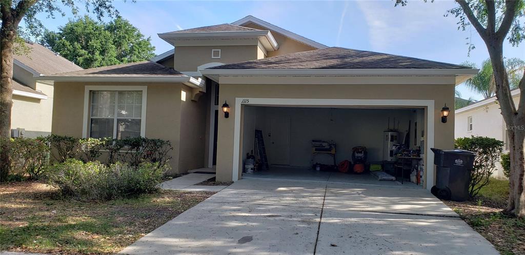 1115 Fennel Green Dr in Seffner, FL - Building Photo