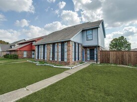 7418 Tulane Dr in Rowlett, TX - Building Photo