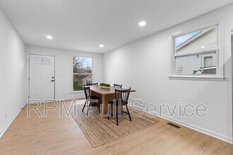 1025 42nd Ave N in Nashville, TN - Building Photo - Building Photo