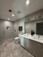 1335 N Western Ave in Chicago, IL - Building Photo - Building Photo