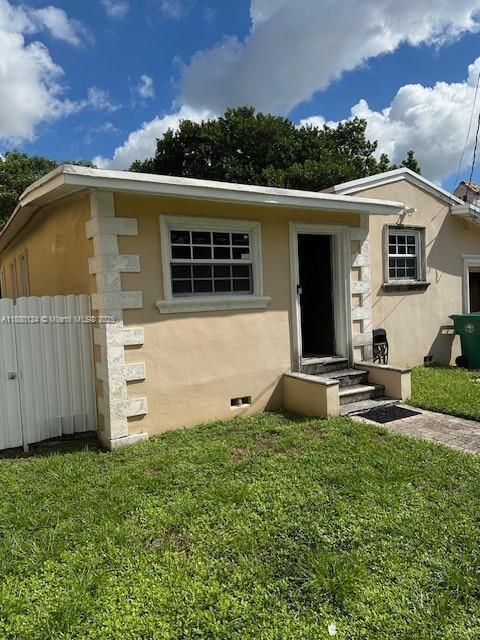1619 NW 52nd St in Miami, FL - Foto de edificio