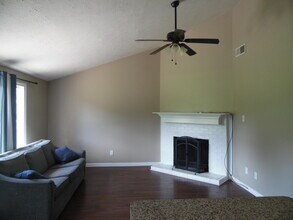904 Wyndham Hills Dr in Lexington, KY - Building Photo - Building Photo