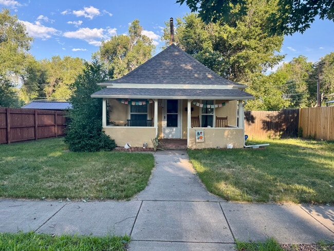property at 1022 N Arcadia St