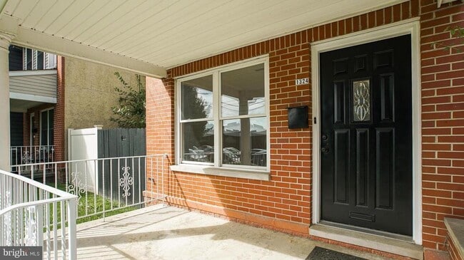 property at 1324 N Hancock St