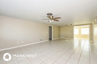 2621 10th St in Englewood, FL - Foto de edificio - Building Photo