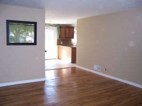 3384 S 2760 W in West Valley City, UT - Building Photo - Building Photo