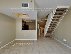 741 SW 148th Ave in Davie, FL - Foto de edificio - Building Photo