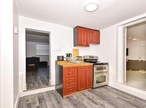201 189th St in Sunny Isles Beach, FL - Foto de edificio - Building Photo