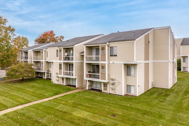 Mapleridge in Flint, MI - Foto de edificio - Building Photo