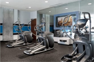 400 S Tryon St in Charlotte, NC - Building Photo - Building Photo