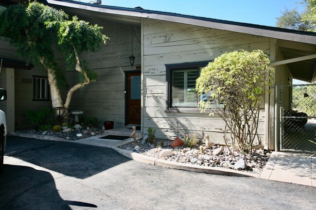 2540 Big Wagon Rd in Alpine, CA - Building Photo - Building Photo