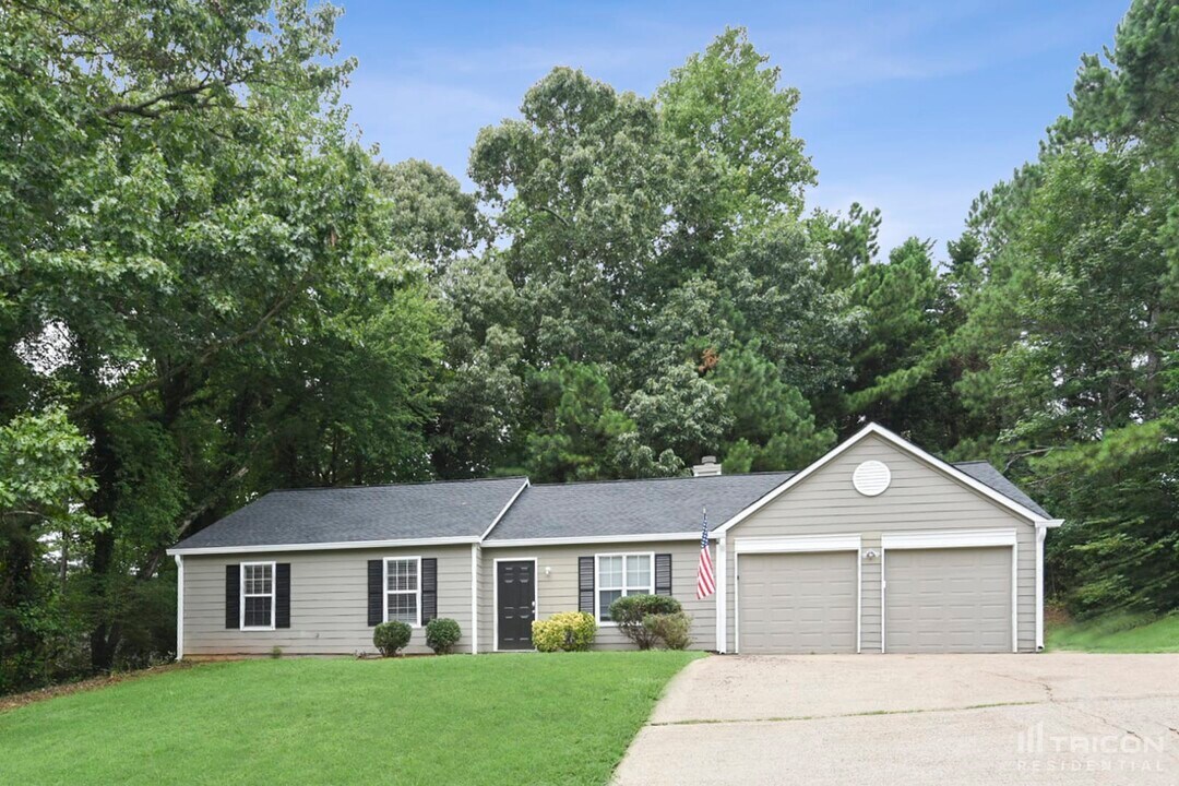 1008 Braddock Cir in Woodstock, GA - Building Photo