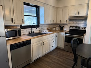 6 Rancho Vista Ln in Holiday Island, AR - Foto de edificio - Building Photo