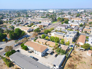 12618 S Wilmington Ave in Los Angeles, CA - Building Photo - Building Photo