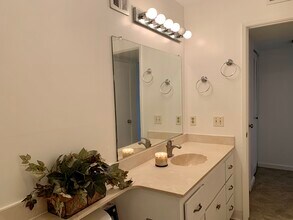 49 Showers Dr in Mountain View, CA - Building Photo - Building Photo