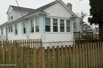 4 Spring St in Beachwood, NJ - Building Photo - Building Photo