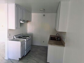 21744 Septo St in Los Angeles, CA - Building Photo