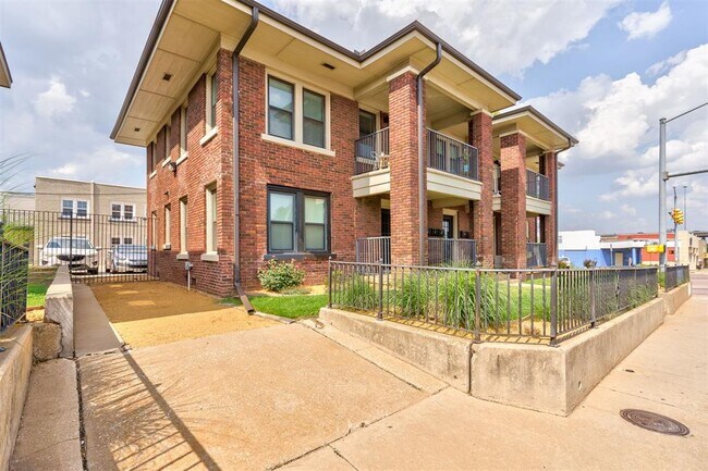 201 NW 23rd St in Oklahoma City, OK - Building Photo - Building Photo