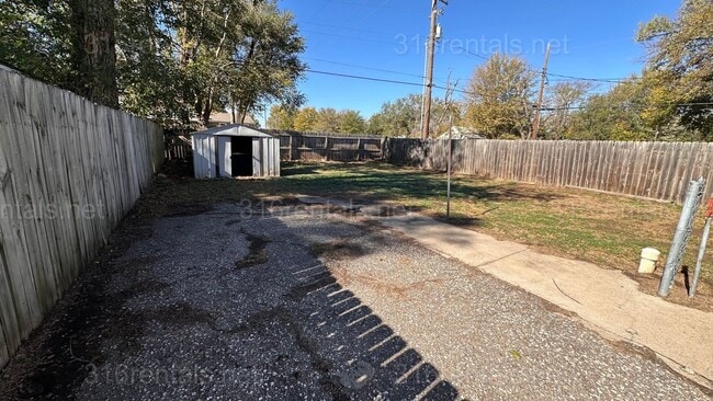 property at 257 N Sabin St