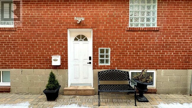 property at 16 Pannahill Rd