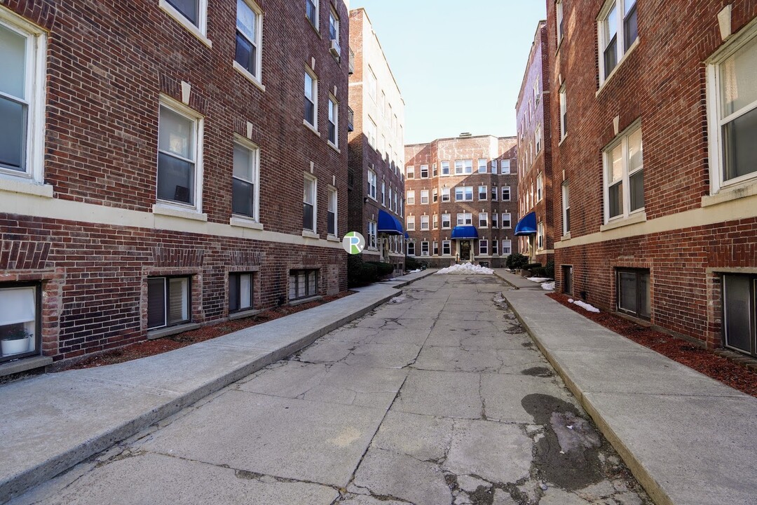 217 South St, Unit 4 in Boston, MA - Building Photo