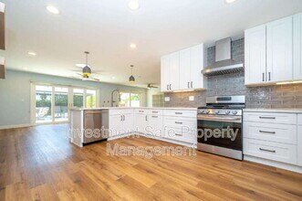 6051 Bounty St in San Diego, CA - Building Photo - Building Photo