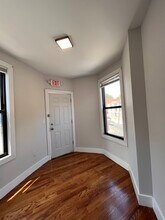 749 Garfield Ave, Unit 3B in Jersey City, NJ - Foto de edificio - Building Photo