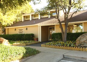 Meadowcrest Apartments