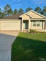 10921 Blacktail Loop in Pensacola, FL - Building Photo