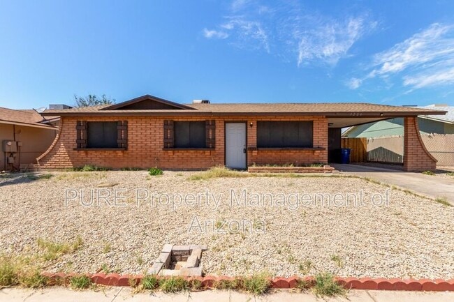 property at 1226 W Nopal Pl