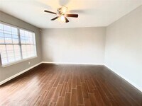 7810 Peachtree St photo'