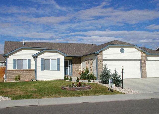 311 Johnson St in Loveland, CO - Building Photo