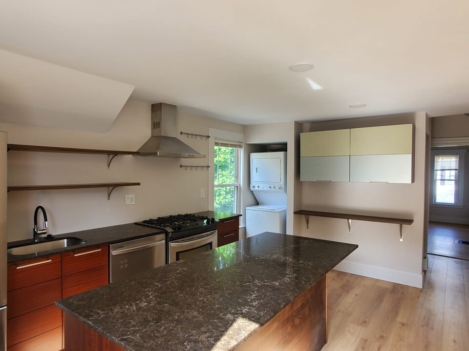 82 Sydney St, Unit 1 in Boston, MA - Foto de edificio