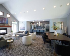 Valley Creek Apartments in Woodbury, MN - Building Photo - Interior Photo